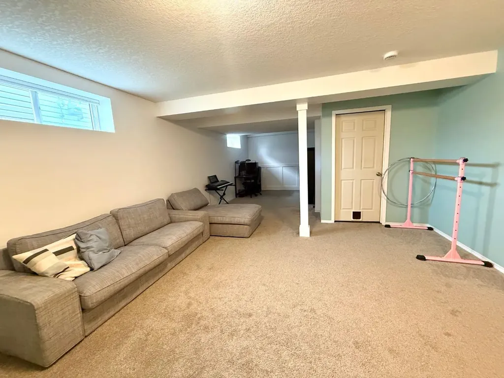 1616 High Country Drive NW High River AB T1V 1X7