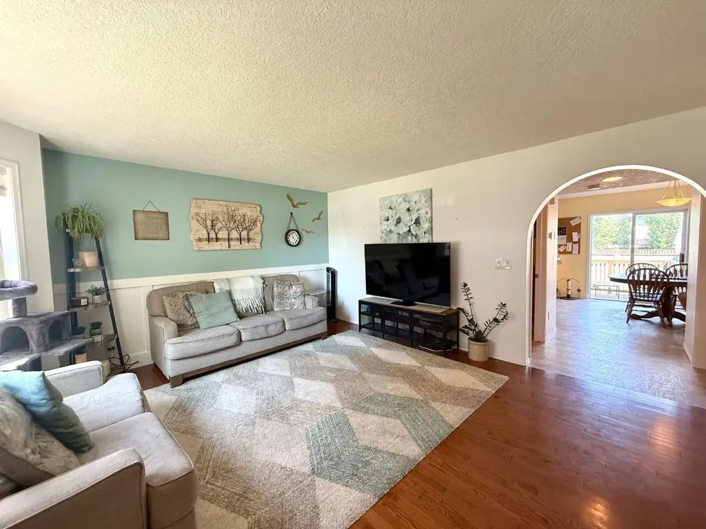 1616 High Country Drive NW High River AB T1V 1X7