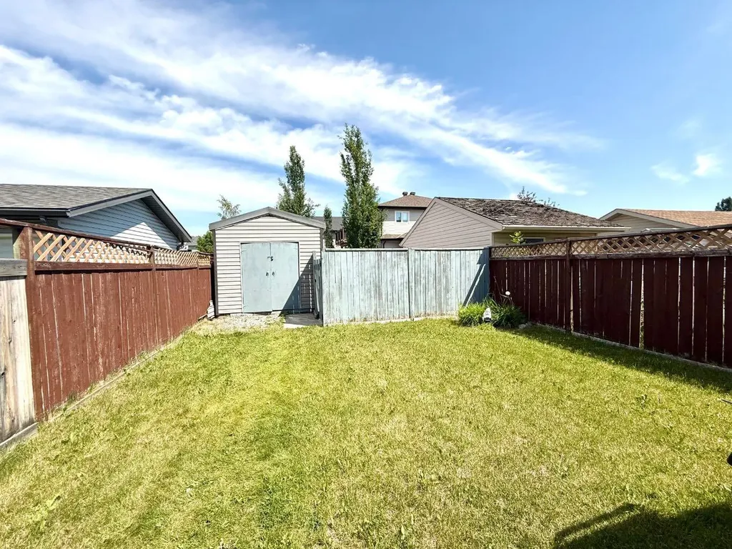 1616 High Country Drive NW High River AB T1V 1X7