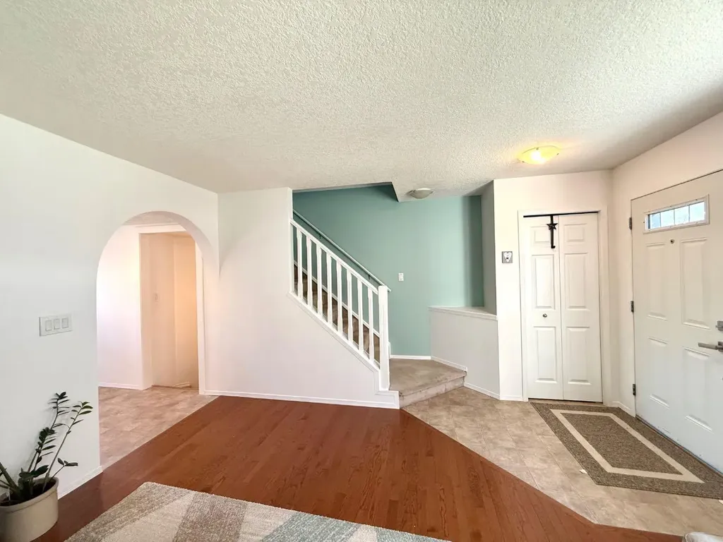 1616 High Country Drive NW High River AB T1V 1X7