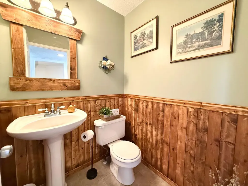 1616 High Country Drive NW High River AB T1V 1X7