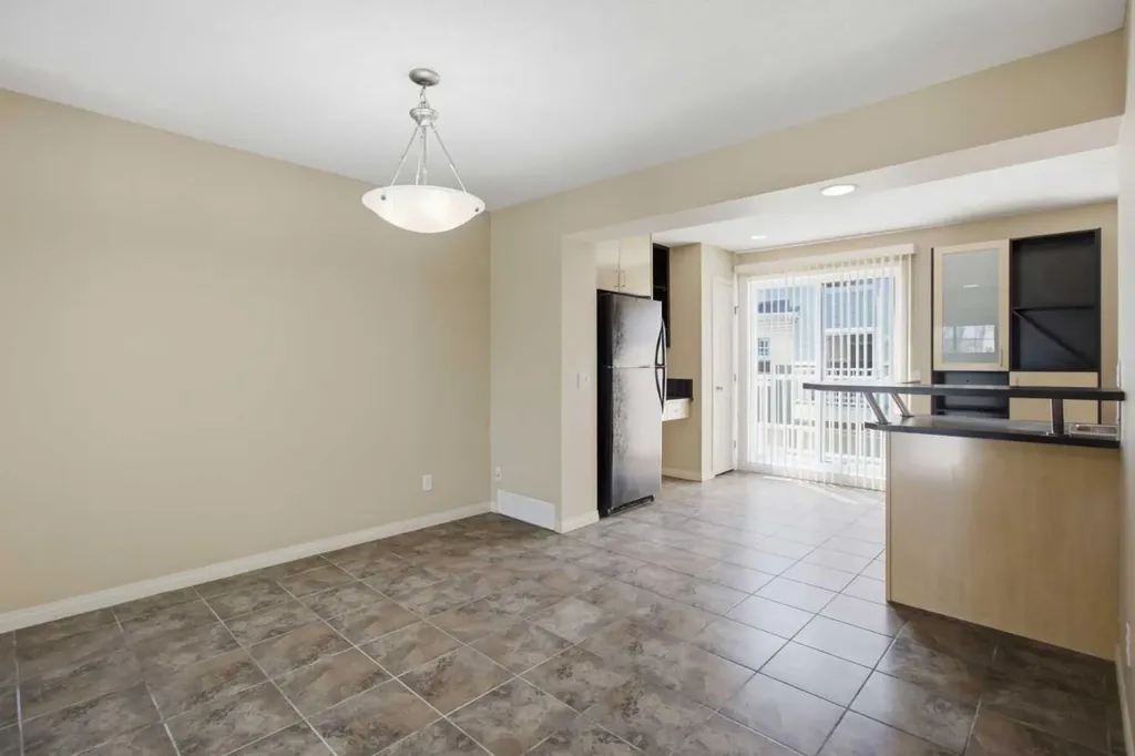 3032 New Brighton Gardens SE Calgary AB T2Z 0A5