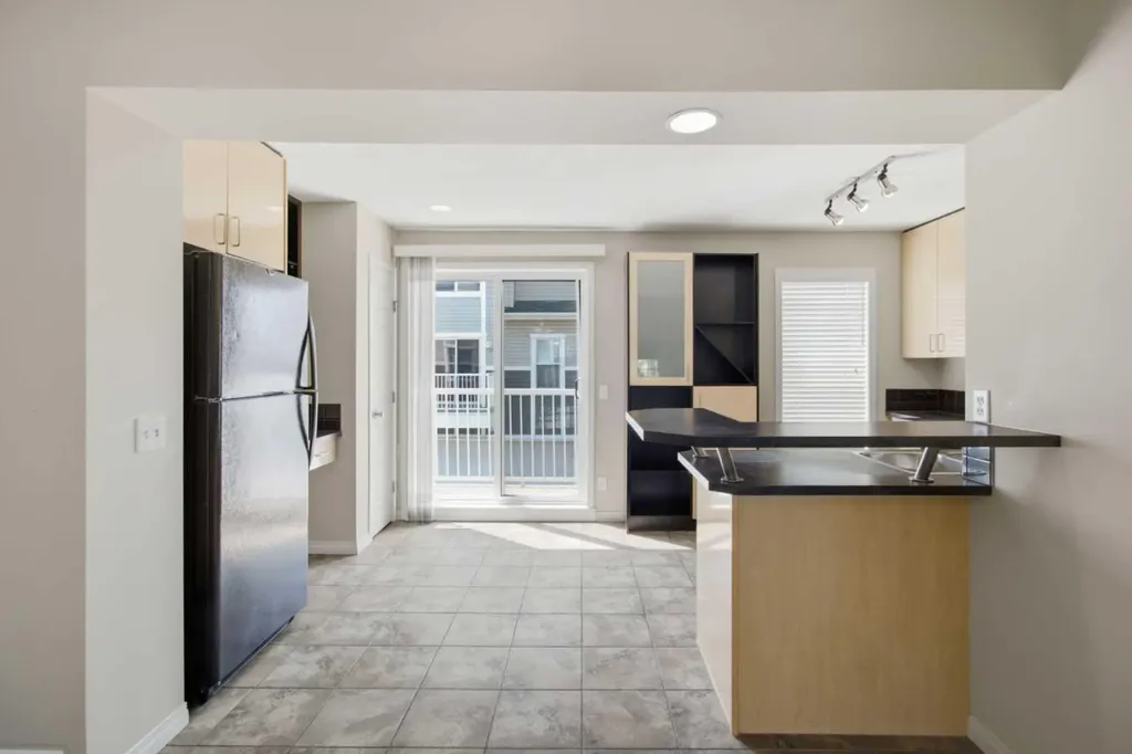 3032 New Brighton Gardens SE Calgary AB T2Z 0A5