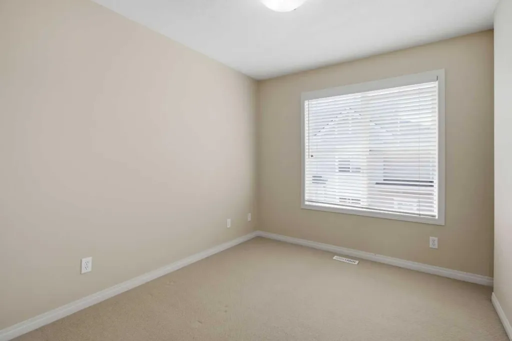 3032 New Brighton Gardens SE Calgary AB T2Z 0A5