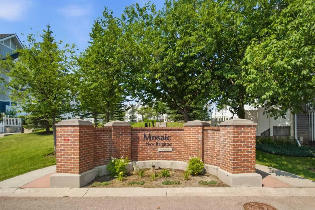 3032 New Brighton Gardens SE Calgary AB T2Z 0A5