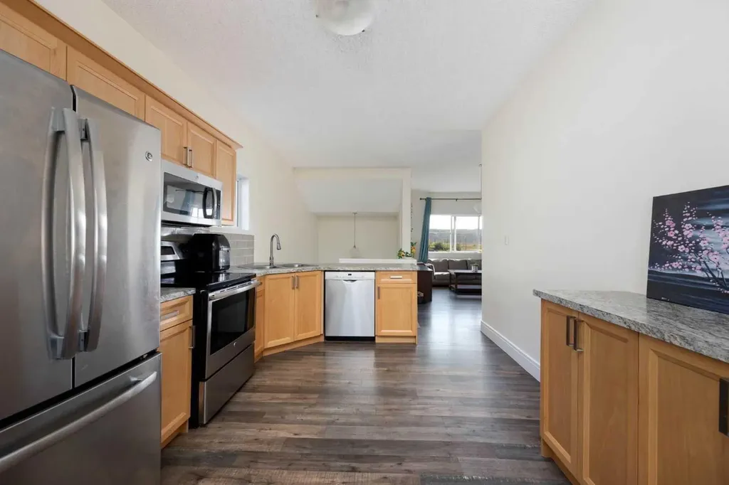 7109 Bulyea Avenue Fort Mcmurray AB T9H 5J6