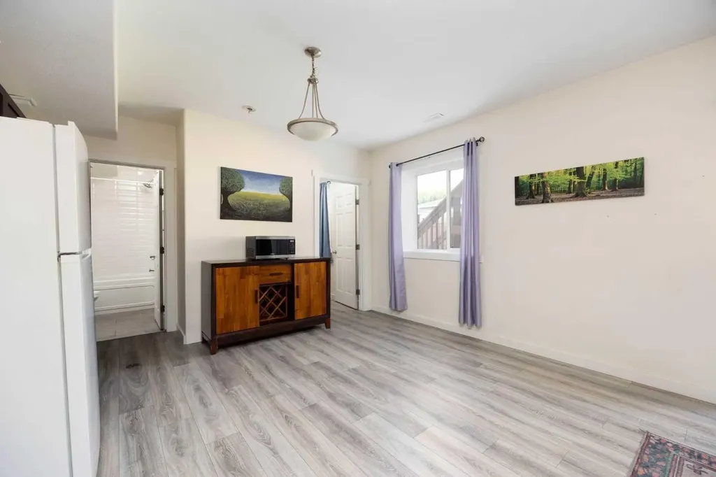 7109 Bulyea Avenue Fort Mcmurray AB T9H 5J6