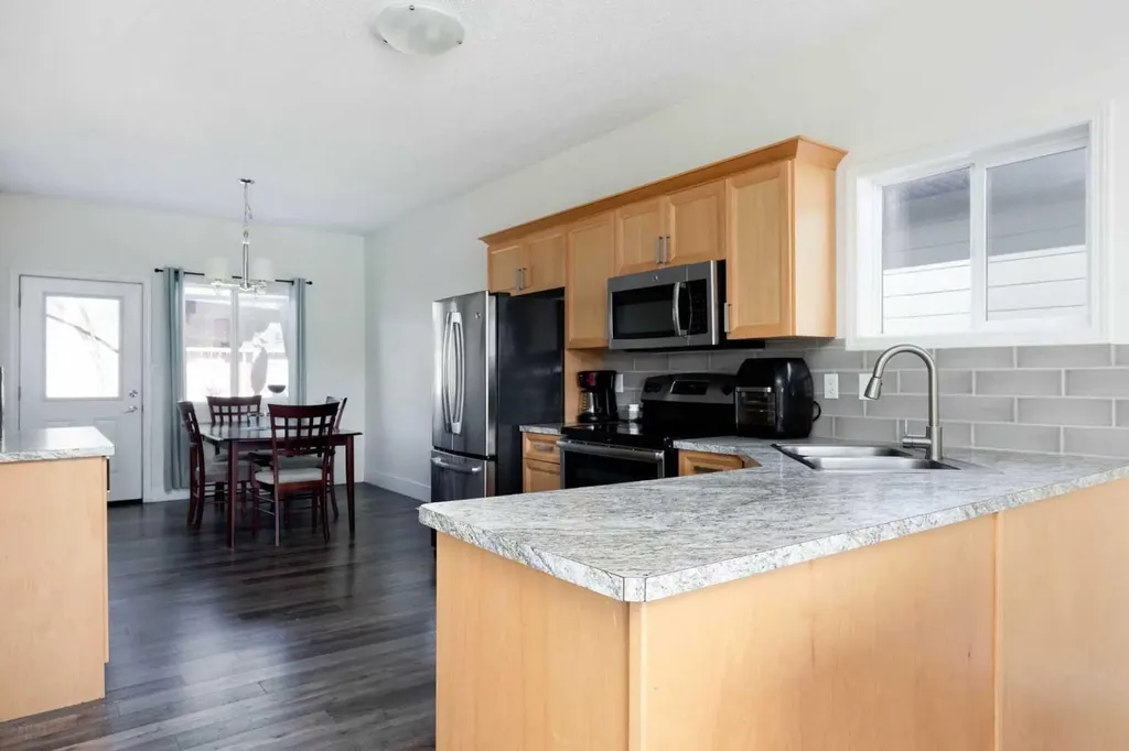 7109 Bulyea Avenue Fort Mcmurray AB T9H 5J6