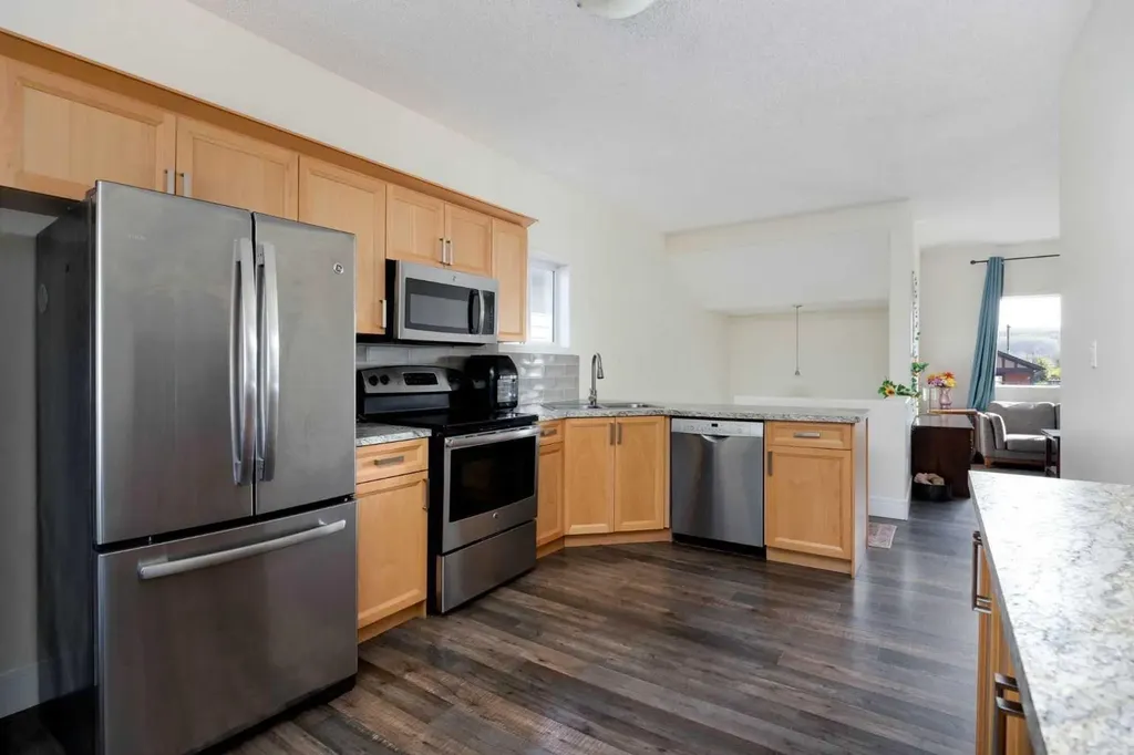 7109 Bulyea Avenue Fort Mcmurray AB T9H 5J6