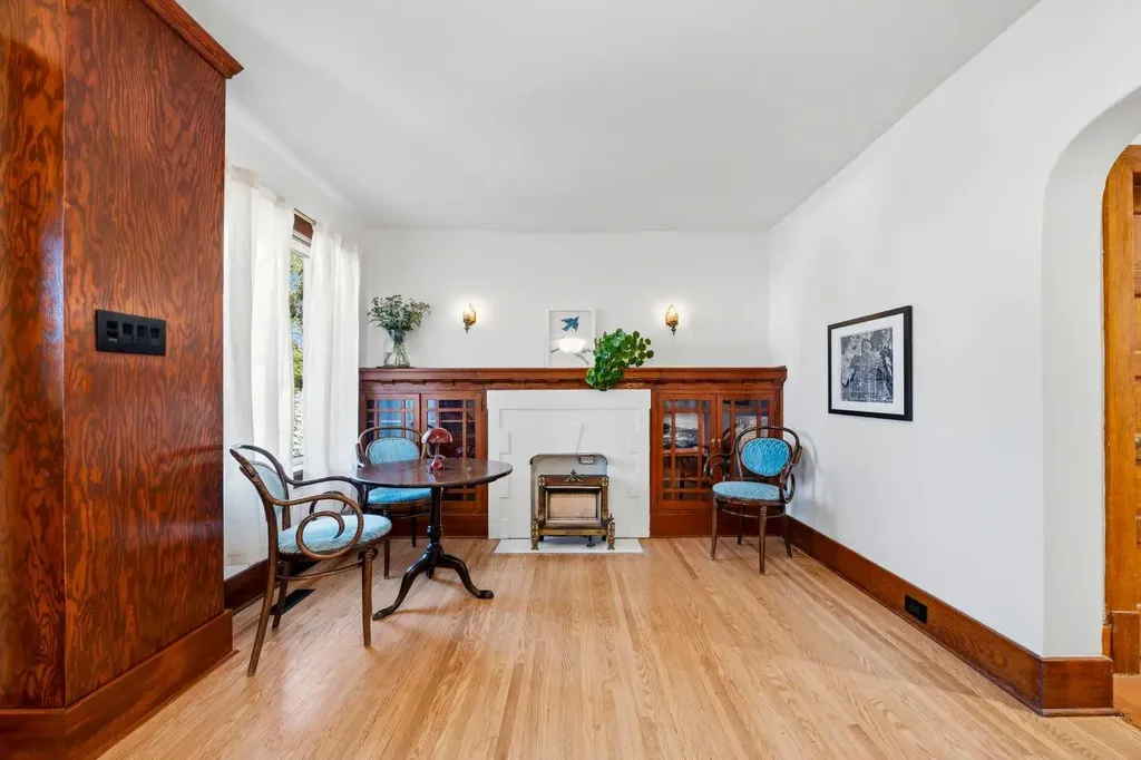 3222 1 Street NE Calgary AB T2E3C5