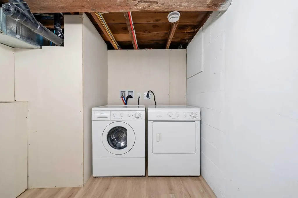 3222 1 Street NE Calgary AB T2E3C5