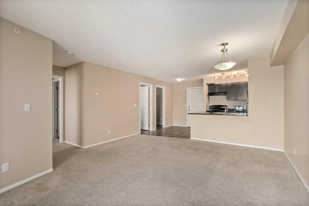 195 Kincora Glen Road NW Calgary AB T3R 0S3