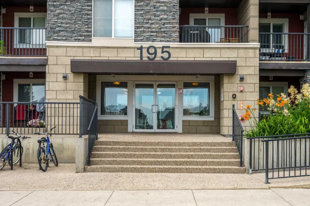 195 Kincora Glen Road NW Calgary AB L1C 3X7