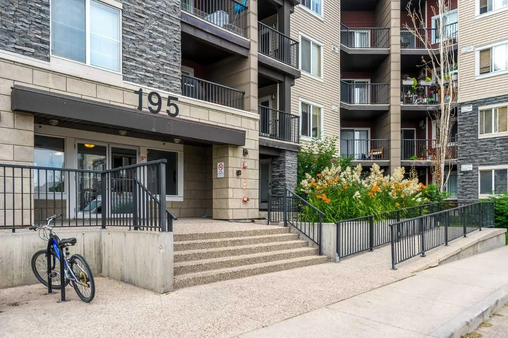 195 Kincora Glen Road NW Calgary AB T3R 0S3