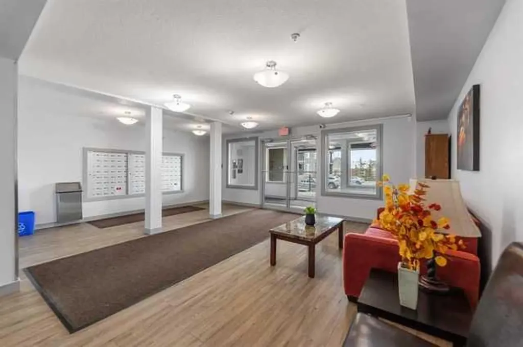 195 Kincora Glen Road NW Calgary AB L1C 3X7