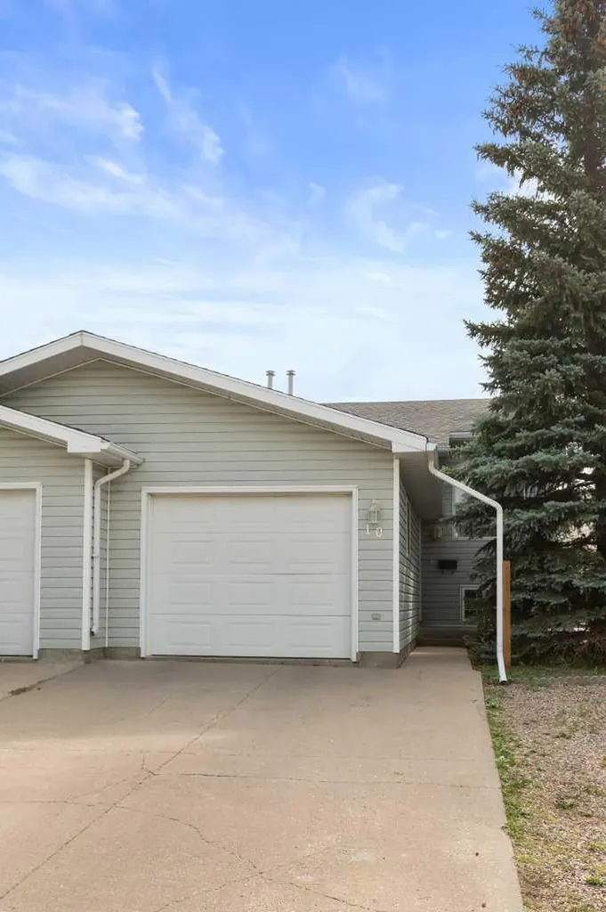 10 Main Street N Redcliff AB T0J2P0