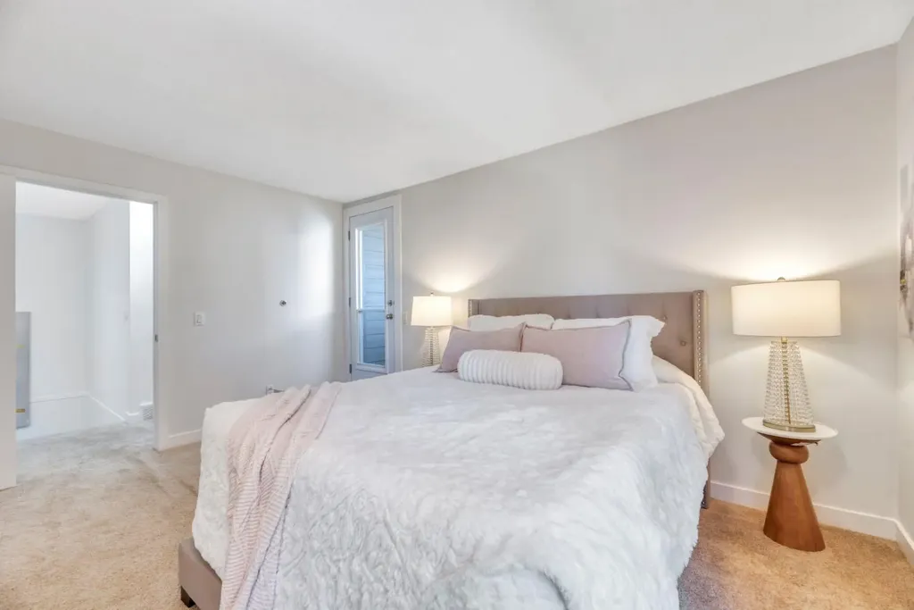 13104 Elbow Drive SW Calgary AB T2W 2P2