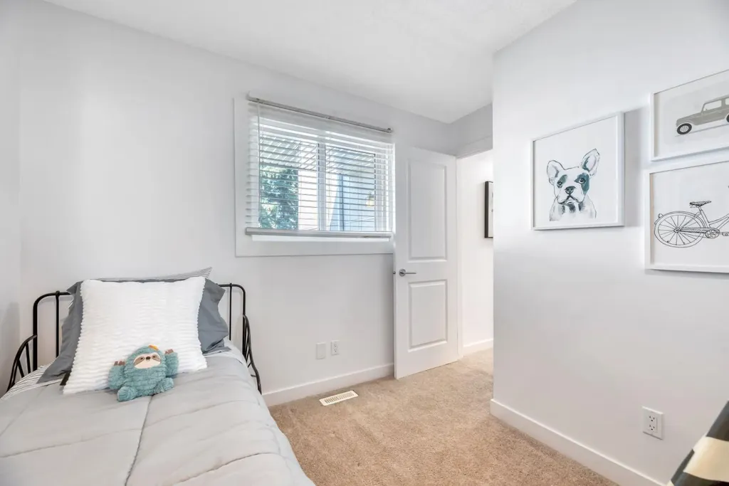 13104 Elbow Drive SW Calgary AB T2W 2P2