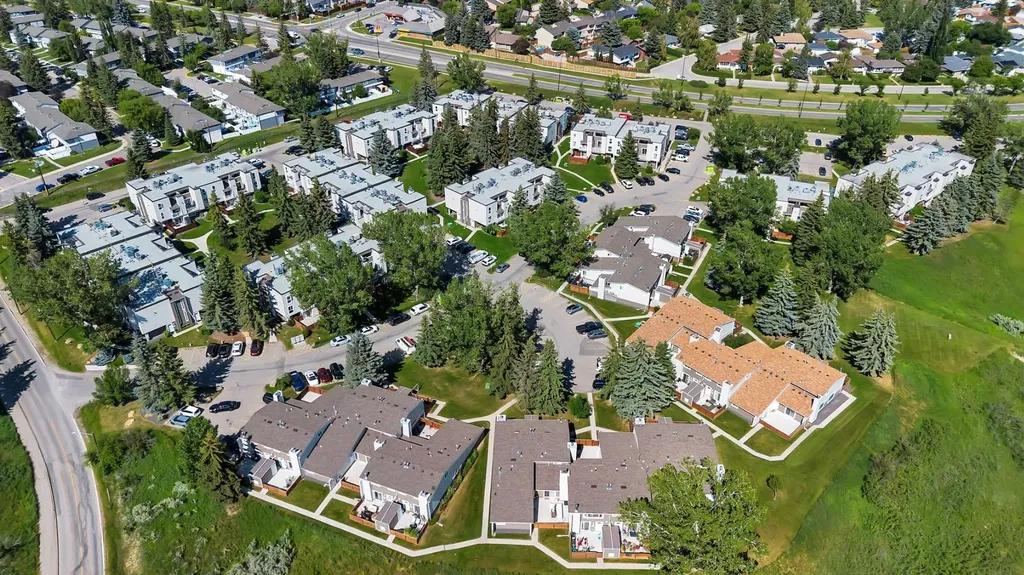 13104 Elbow Drive SW Calgary AB T2W 2P2