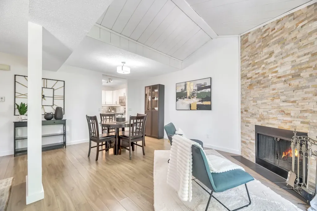 13104 Elbow Drive SW Calgary AB T2W 2P2