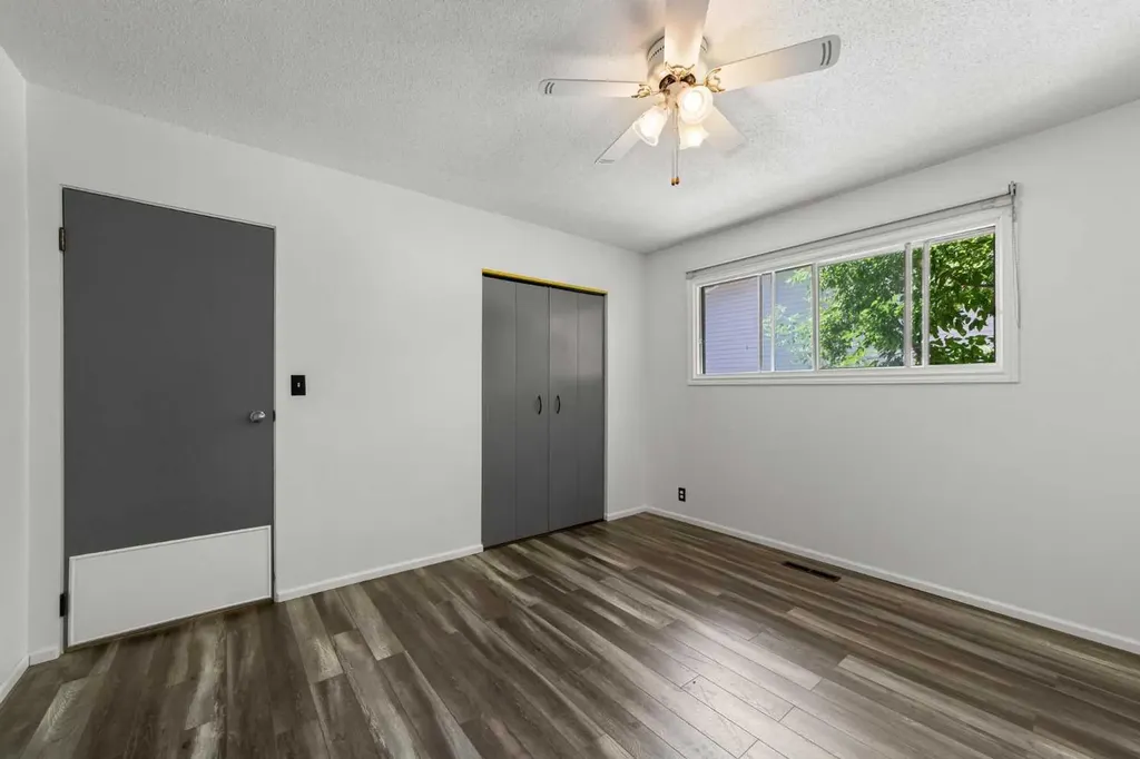 4814 49 Avenue Forestburg AB T0B 1N0