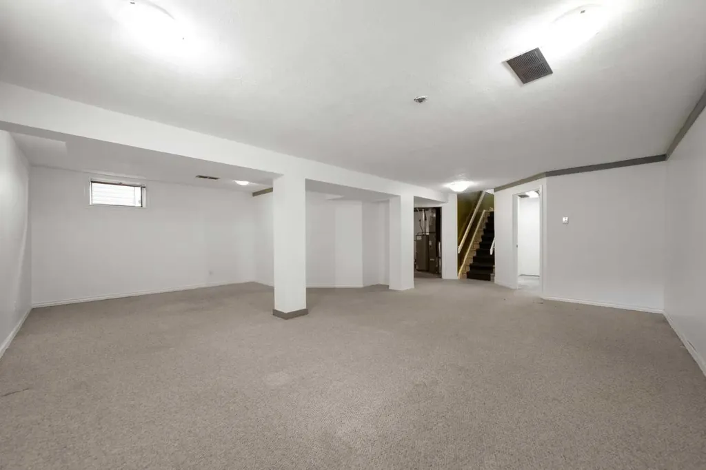 4814 49 Avenue Forestburg AB T0B 1N0