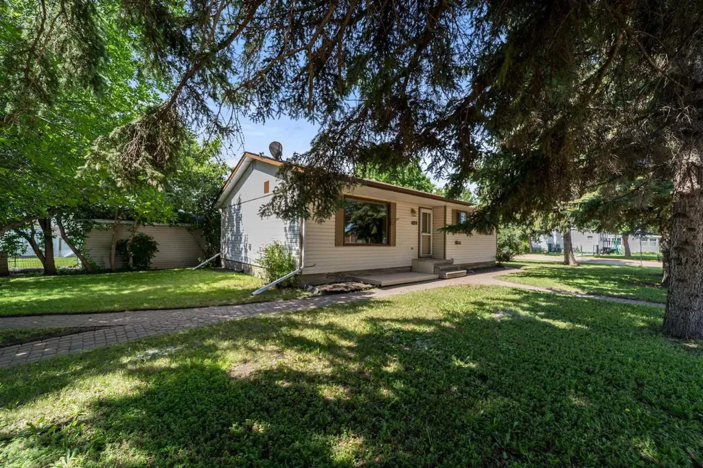 4814 49 Avenue Forestburg AB T0B 1N0