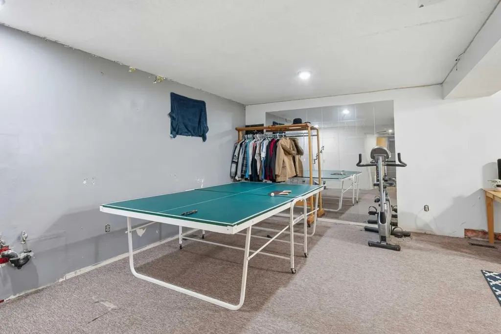 5110 Westwood Drive Blackfalds AB T0M 0J0