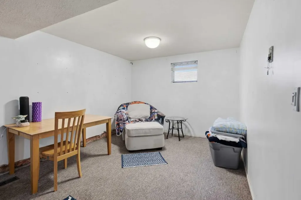 5110 Westwood Drive Blackfalds AB T0M 0J0