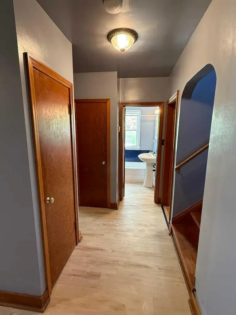 5221 51 Avenue Vermilion AB T9X 1V1