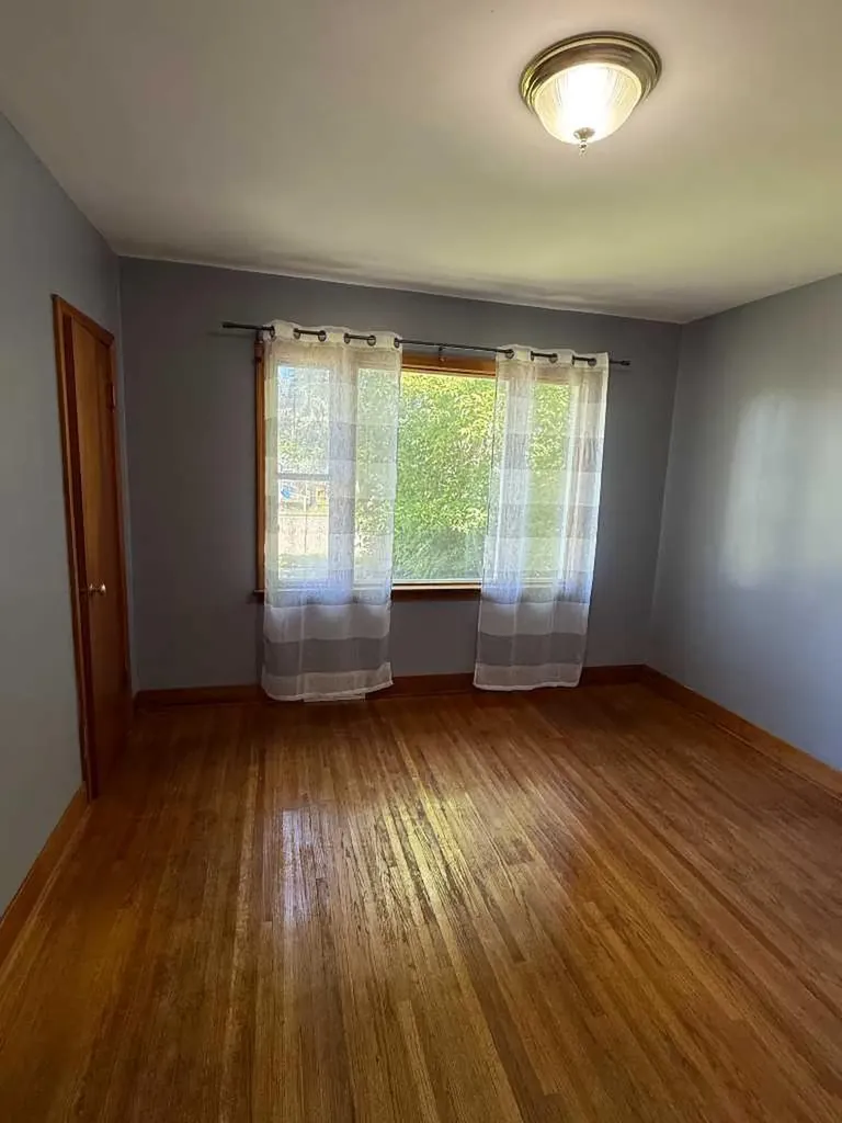 5221 51 Avenue Vermilion AB T9X 1V1