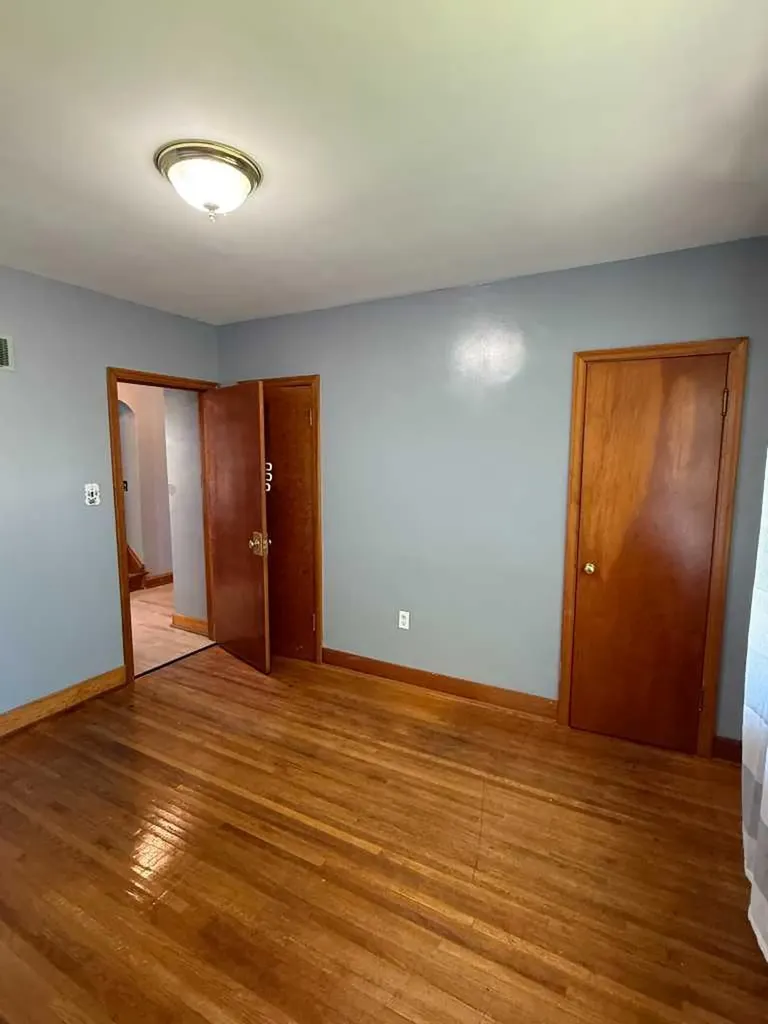 5221 51 Avenue Vermilion AB T9X 1V1