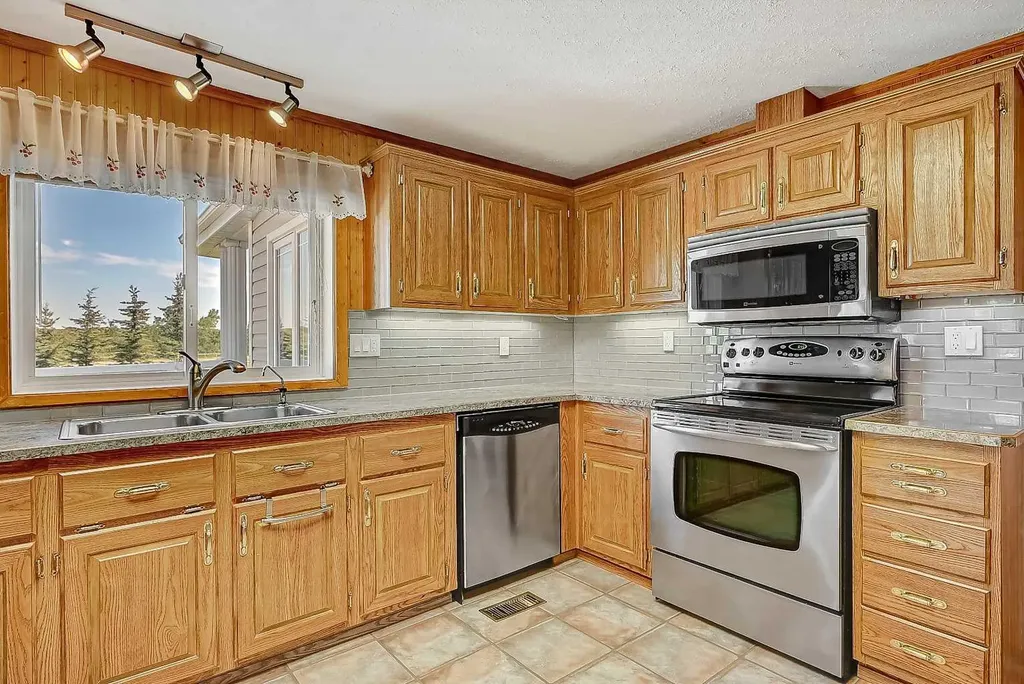 743073 Highway 2 Sexsmith AB T0H 3C0