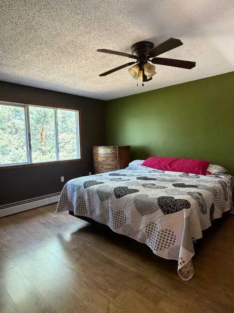 5216 47 Street Consort AB T0C 1B0