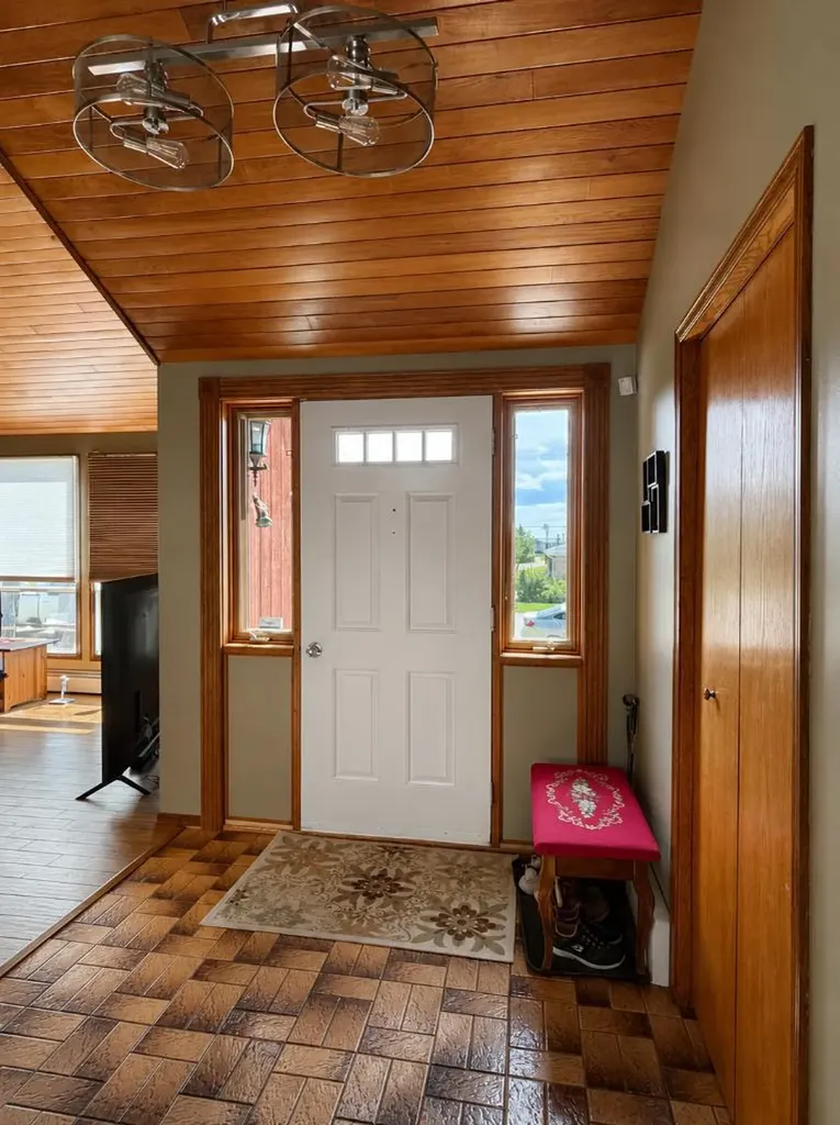 5216 47 Street Consort AB T0C 1B0