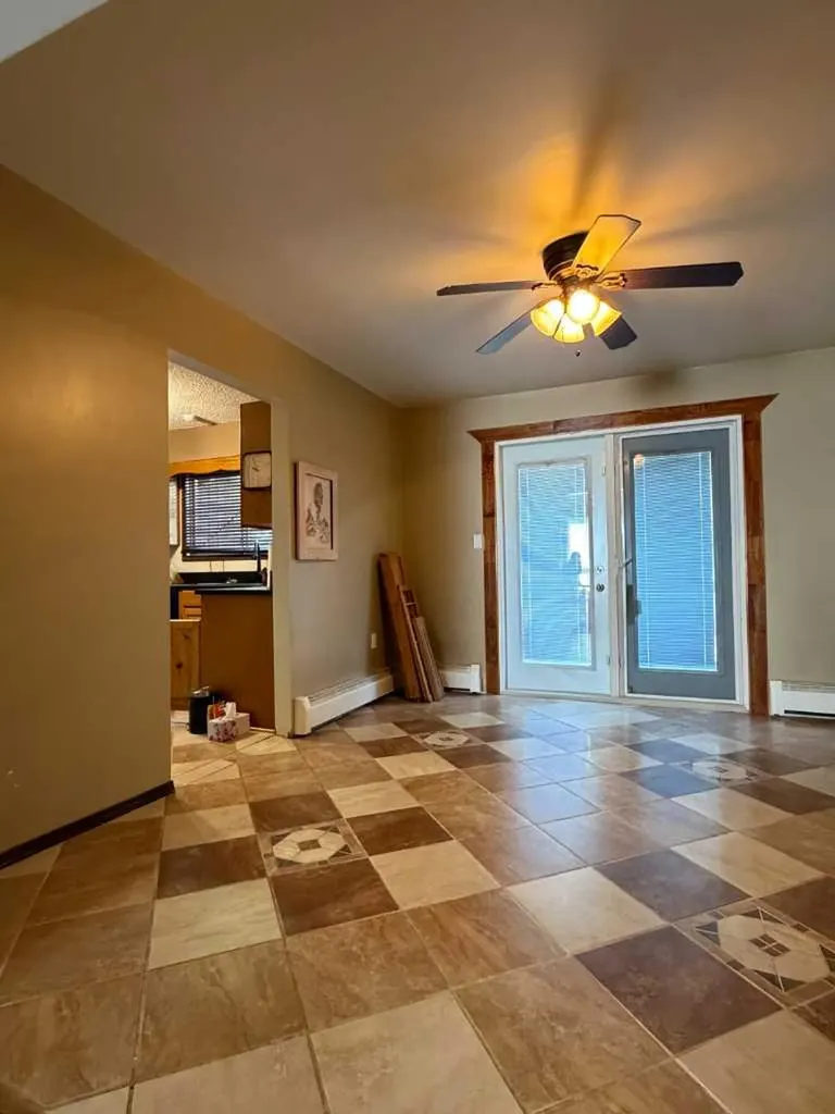 5216 47 Street Consort AB T0C 1B0