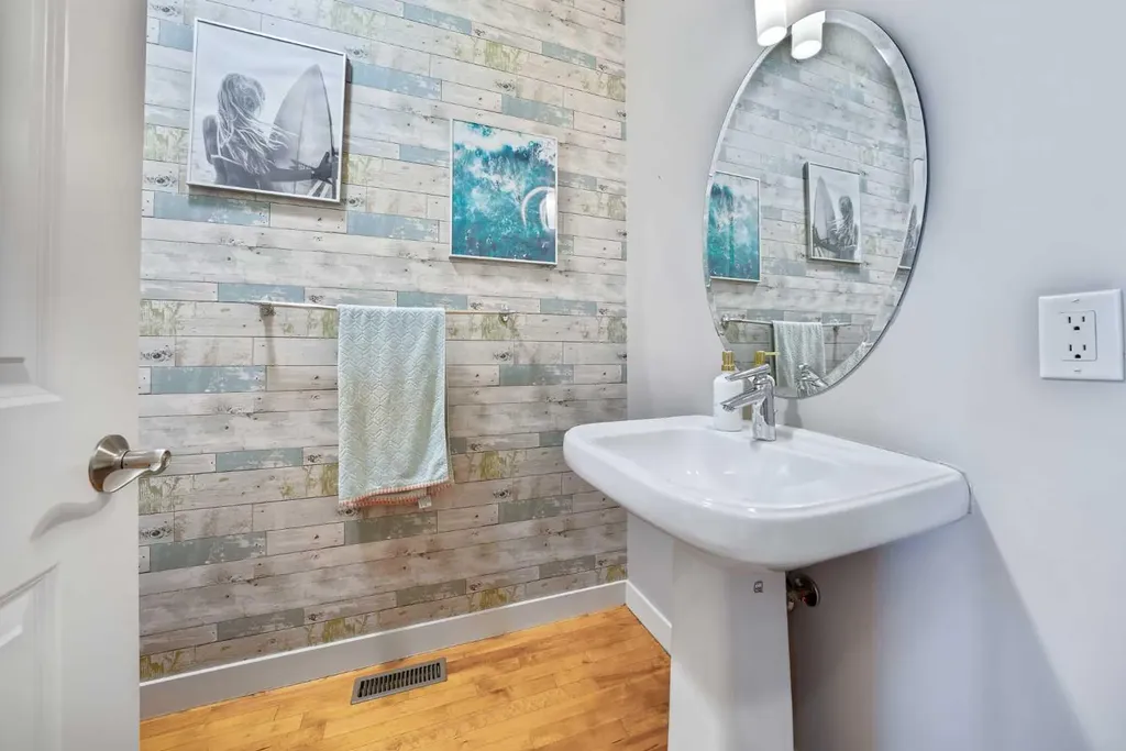 109 Seagreen Link Chestermere AB T1X 0E7