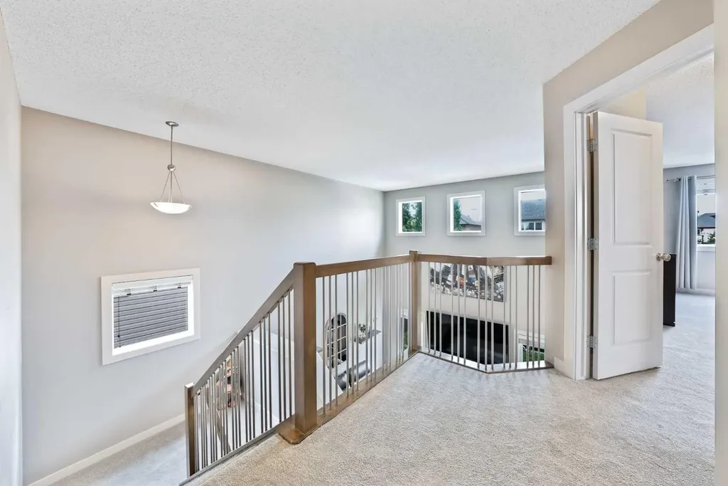 109 Seagreen Link Chestermere AB T1X 0E7