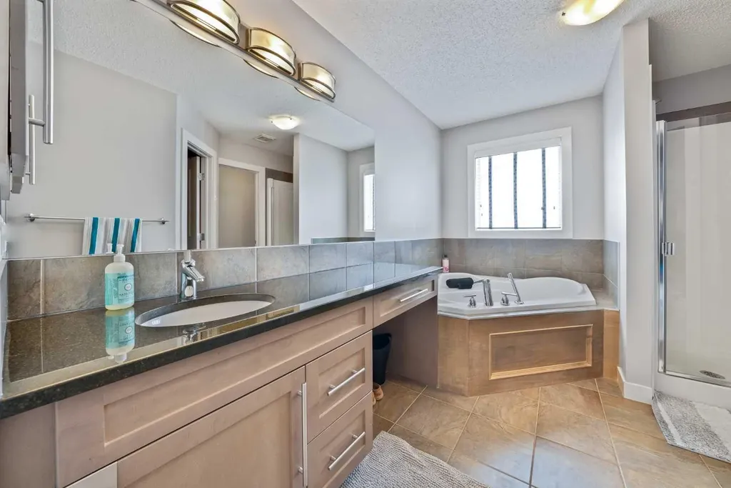 109 Seagreen Link Chestermere AB T1X 0E7