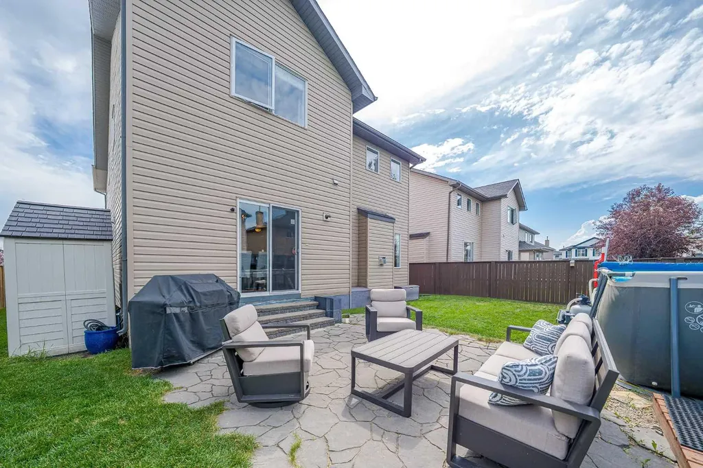 109 Seagreen Link Chestermere AB T1X 0E7