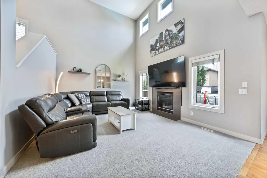 109 Seagreen Link Chestermere AB T1X 0E7