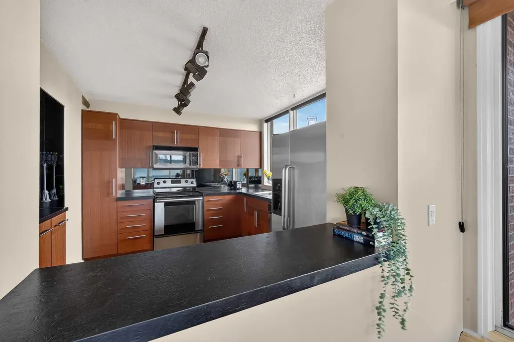 145 Point Drive NW Calgary AB T3B 4W1