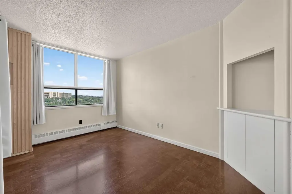 145 Point Drive NW Calgary AB T3B 4W1