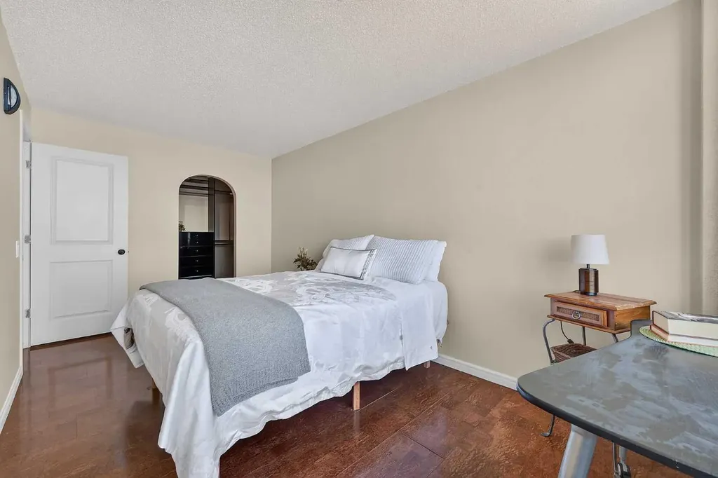 145 Point Drive NW Calgary AB T3B 4W1