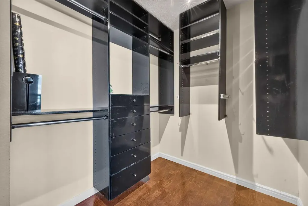 145 Point Drive NW Calgary AB T3B 4W1