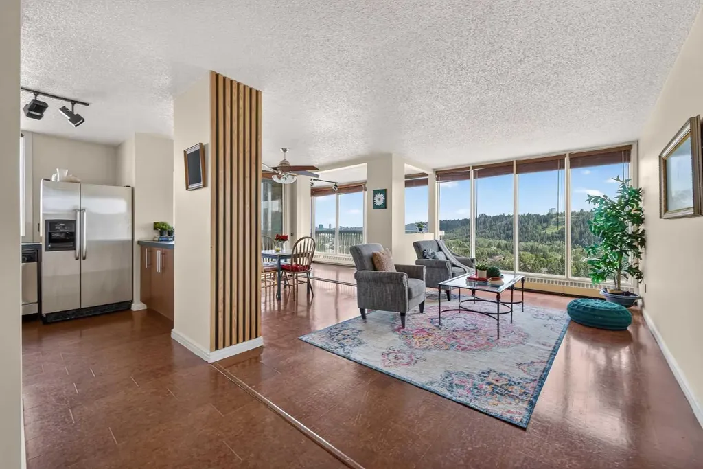 145 Point Drive NW Calgary AB T3B 4W1
