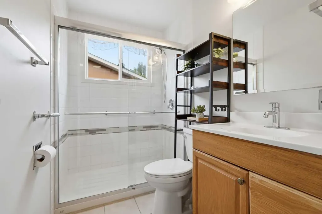 23 Fairway Avenue Red Deer AB T4N 4Y8