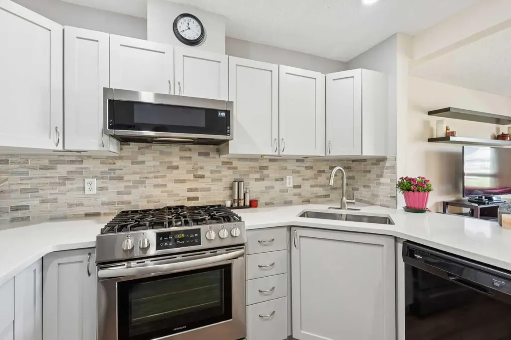 212 Bayside Point SW Airdrie AB T4B 2X6