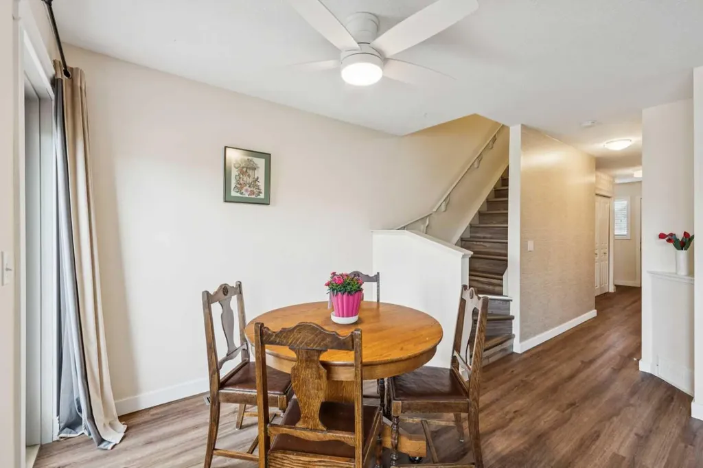 212 Bayside Point SW Airdrie AB T4B 2X6