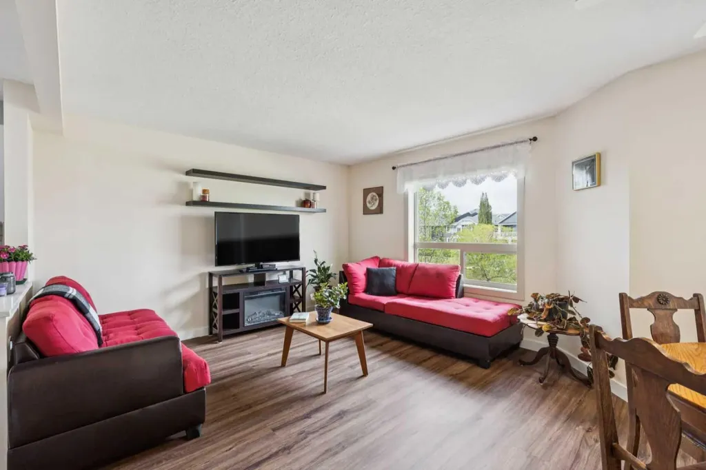 212 Bayside Point SW Airdrie AB T4B 2X6